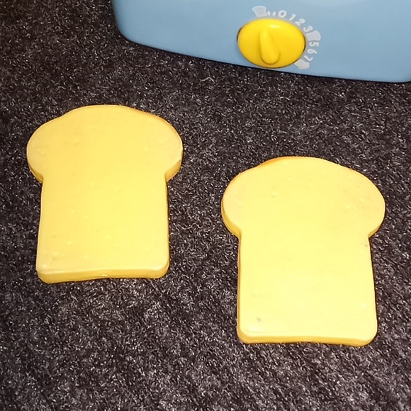 Just Like Home Mini Kid's Realistic Kitchen Toaster w/Two Pieces of Toast - Picture 12 of 12
